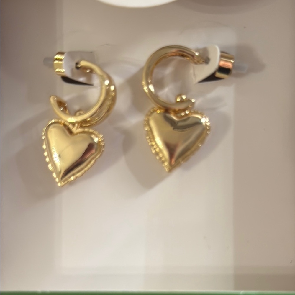 Kate Spade and Target Collaboration: Gold Heart Earrings. NIB - Picture 2 of 6
